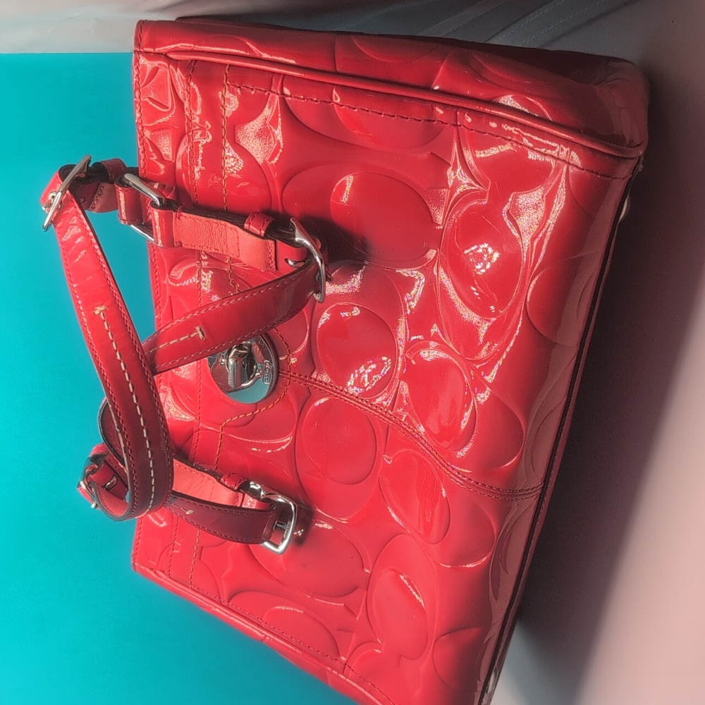 Coach-Coral Patent Leather-Handbag-VTG AUTH BOLD